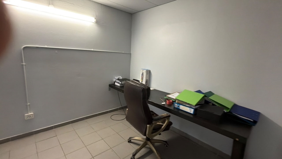 To Let Commercial Property for Rent in Stikland Industrial Western Cape